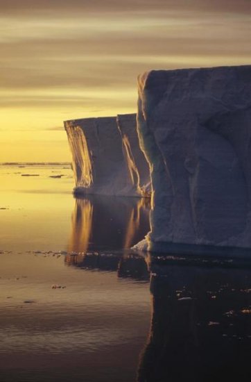 Sunrise over Tabular Icebergs, Antarctic Peninsula, Antarctica