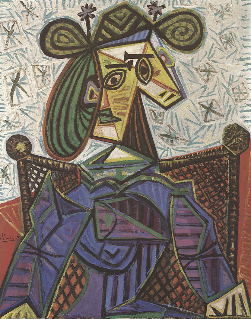 Femme Assise Dans Un Fauteuil