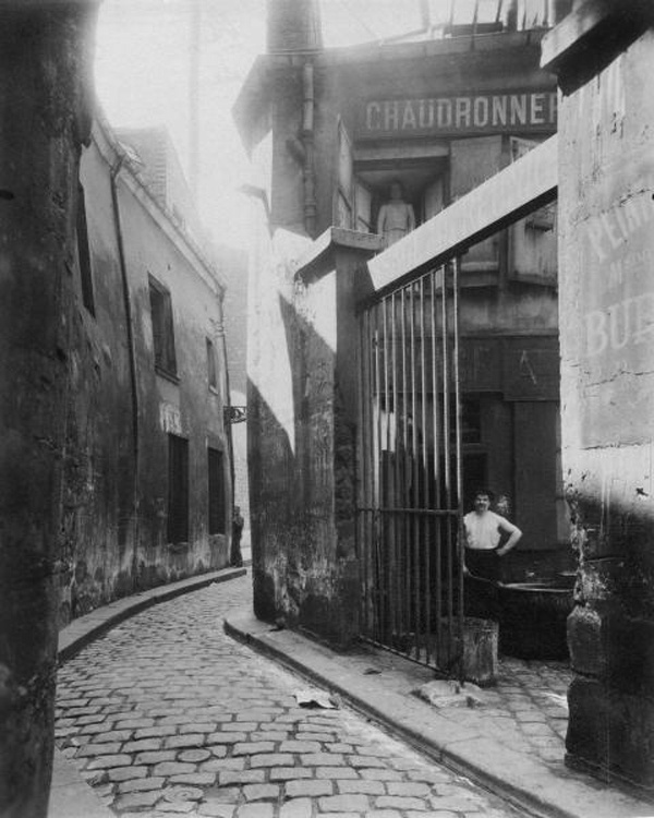 Paris, 1911 - Metalworker's Shop, Passage de la Reunion