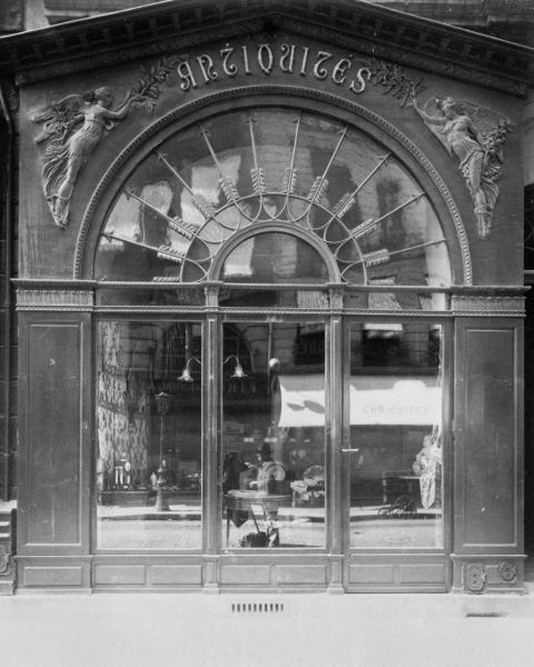 Paris, 1902 - Antique Store, Rue du Faubourg-Saint-Honore