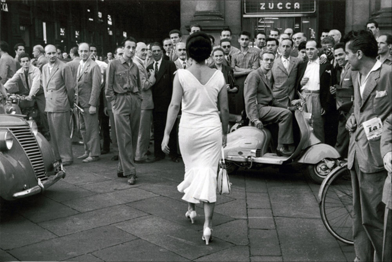The Italians Turn to Look (Gli italiani si voltano), Moira Orfei, Milan, 1954