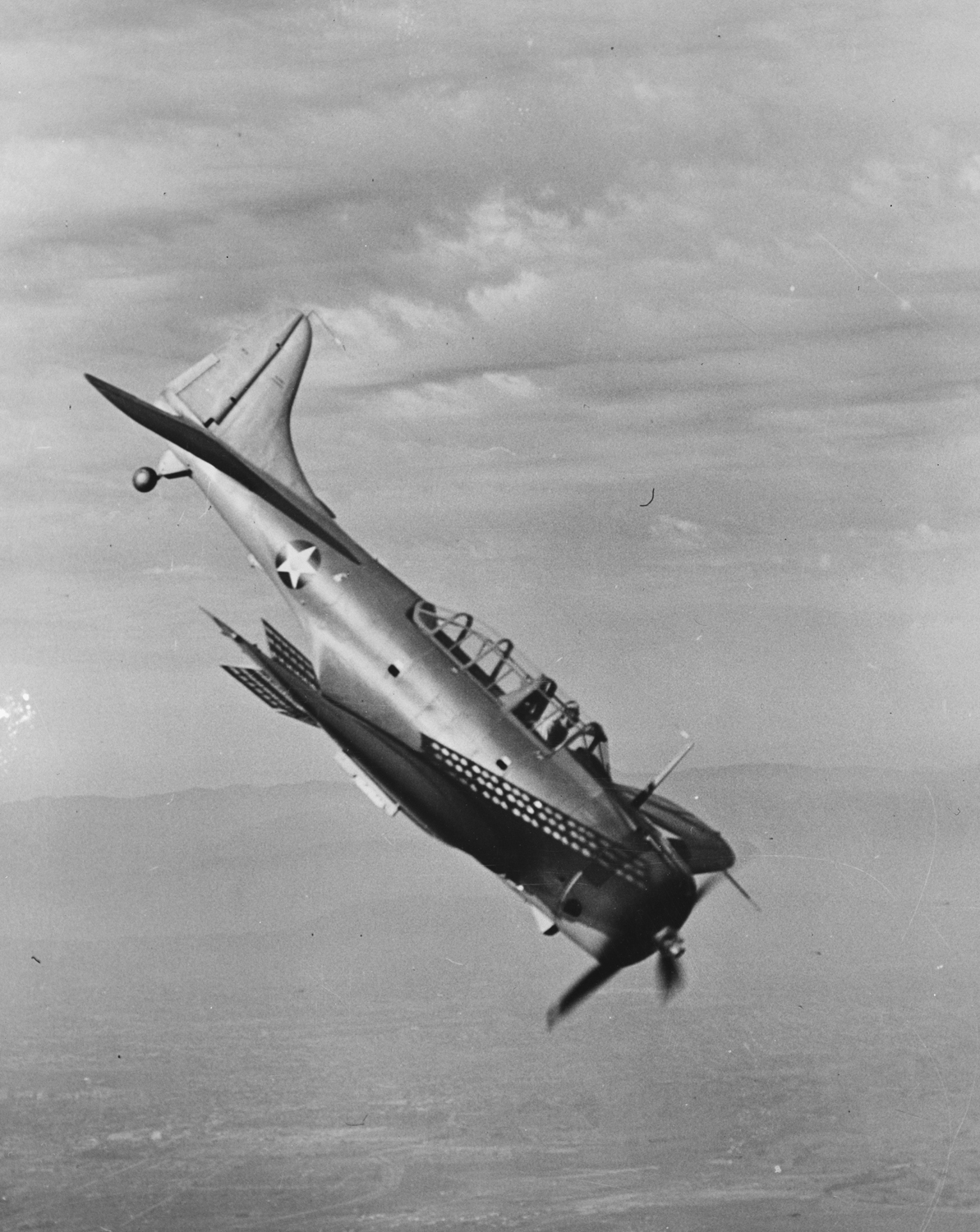 Douglas A-24 (Dauntless) Light Dive Bomber