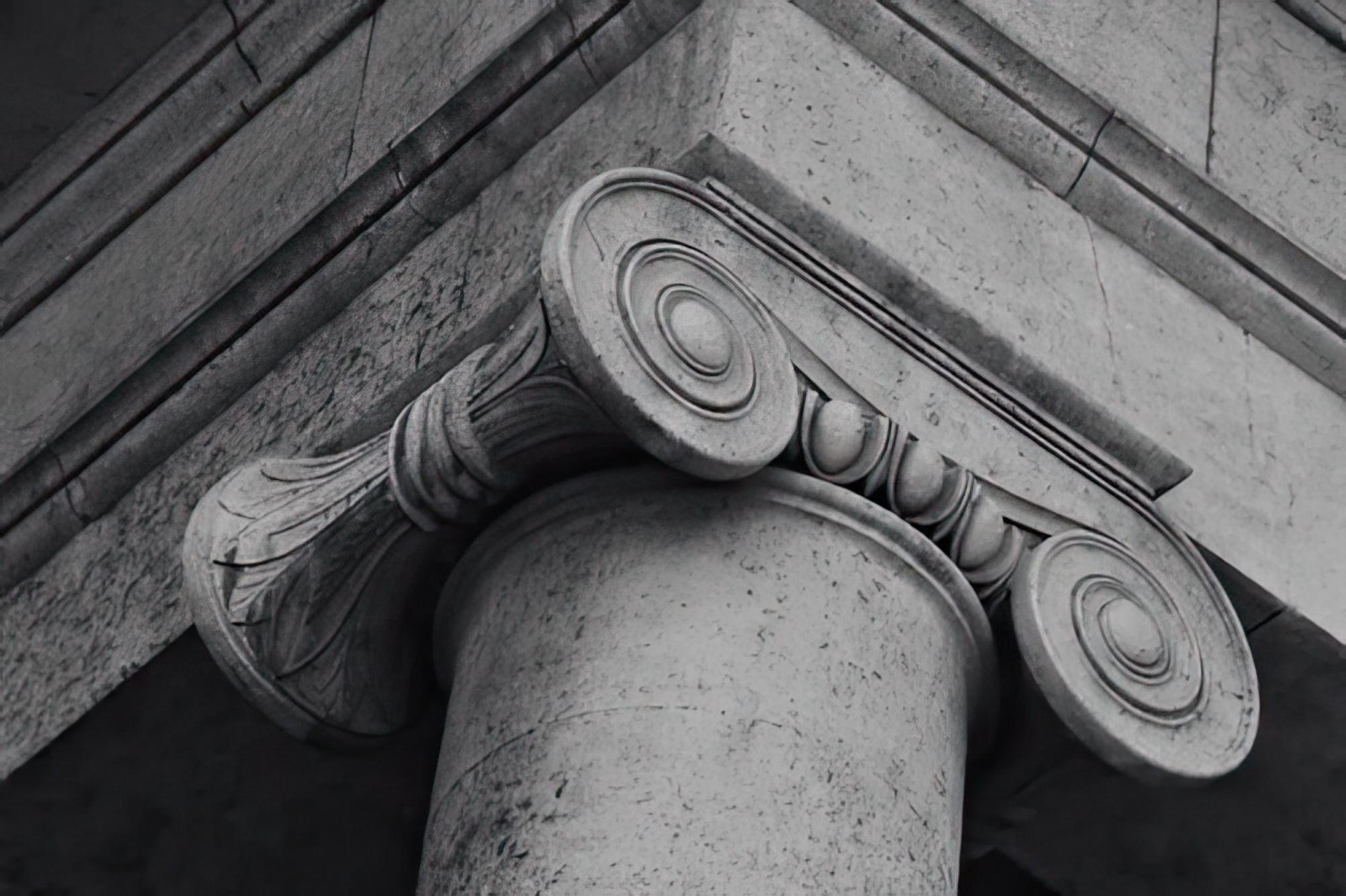 Classical Focus - Pillar