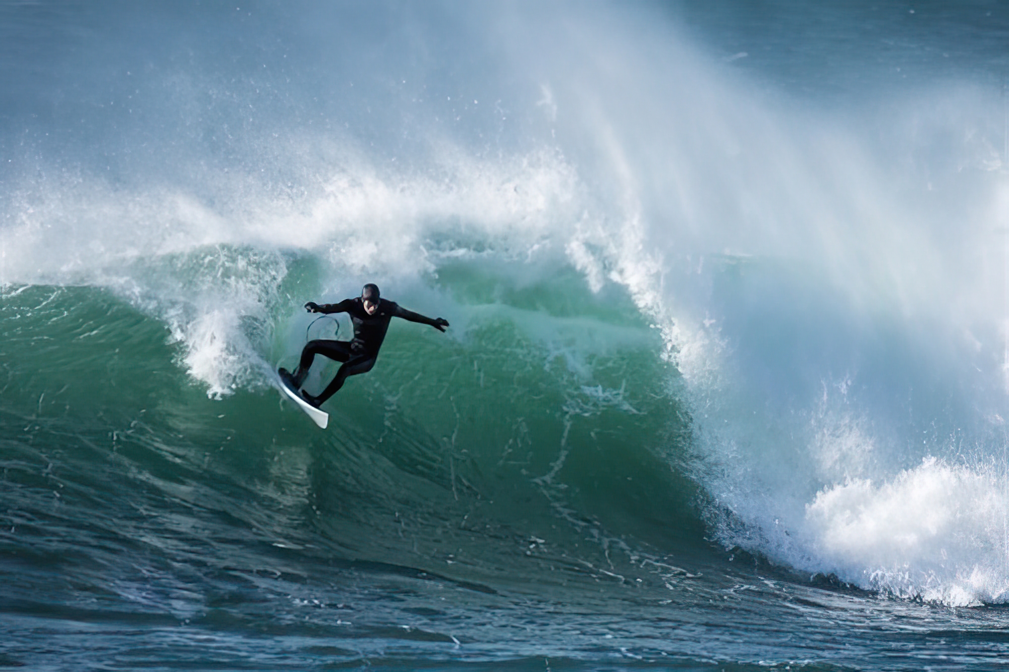 Wave Breakers - Surf