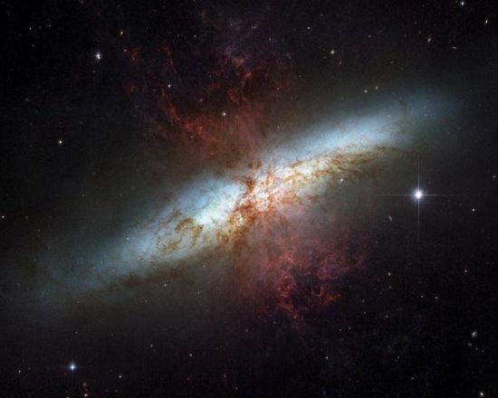 M82 - Starburst Galaxy