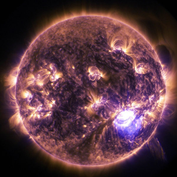 Solar Dynamics Observatory - December 19, 2014