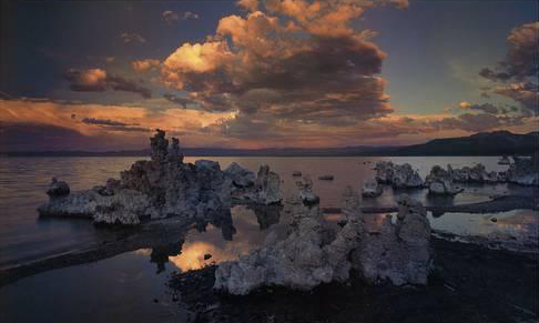 Tufas in Mono Lake, California