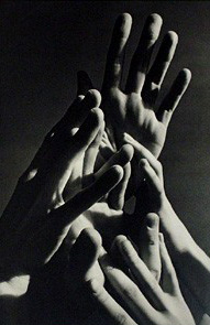Aspiring Hands, 1977