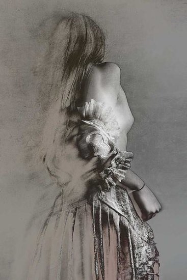 Sketching Femininity
